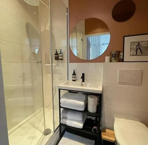 Marais - Bright One-bedroom Decorated With Taste Apartment Paris