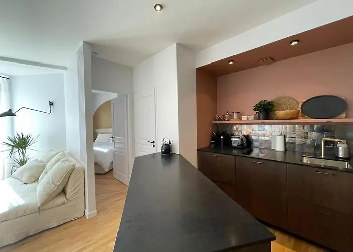 Apartment Marais - Bright One-bedroom Decorated With Taste Paris